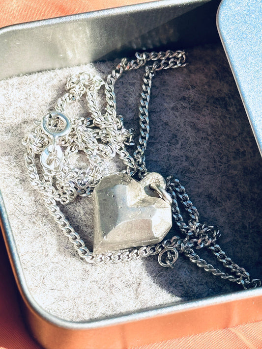a-heart-necklace