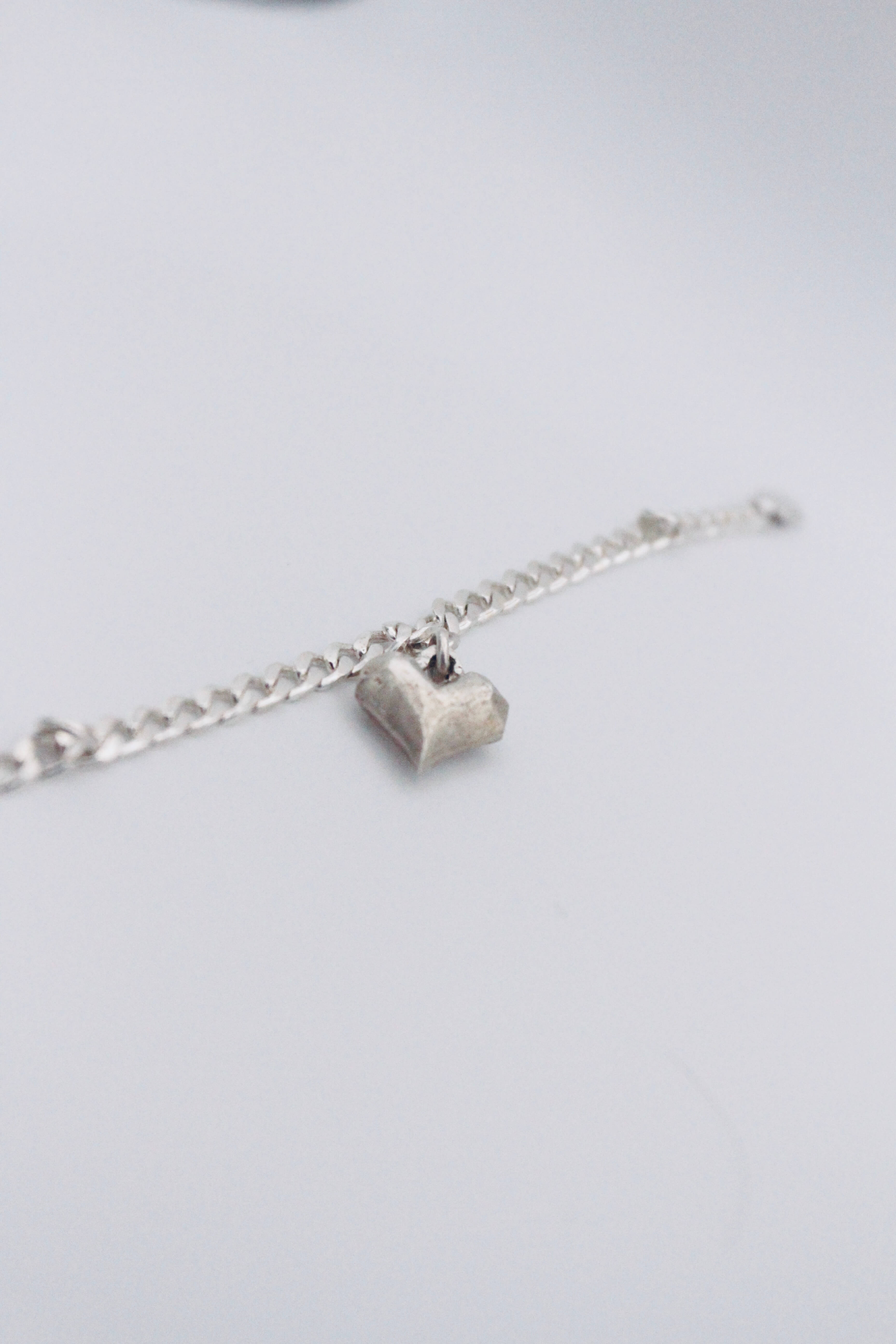 ★送料・関税込★AMI★HEART LOGO BRACELET★ heart-link-bracelet-for-